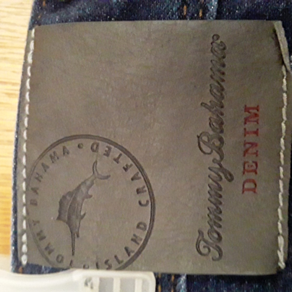 Jean's - Picture 10 of 16